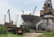 CÔNG NHÂN CÔNG TY TNHH MTV ĐÓNG TÀU BẠCH ĐẰNG: Khốn đốn vì bị nợ lương