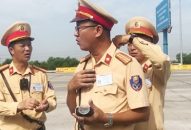 Sử dụng camera ghi hình toàn bộ công tác xử lý vi phạm của CSGT