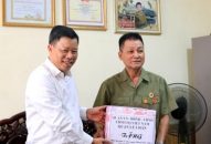 Quận Lê Chân:  Thăm, tặng quà các gia đình chính sách, người có công với cách mạng tiêu biểu