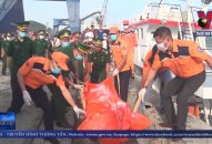 Đưa hai thi thể thuyền viên tàu NA 95899 TS về bờ