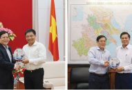 Chương trình "Một triệu lá cờ Tổ quốc cùng ngư dân bám biển": Đồng hành với ngư dân Quảng Ninh, Hải Phòng