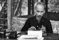 Học và làm theo Bác để tự sửa mình  (Kỳ 3): Đất có tốt thì cây mới tươi…