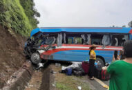 Tạm giữ lái xe đầu kéo va chạm với xe khách khiến 12 người thương vong