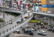 Thiếu tiền, thiếu cơ chế, giao thông TP.HCM tụt hậu