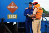 Phòng Cảnh sát đường thủy CATP: Tăng cường tuyên truyền pháp luật  giao thông đường thủy