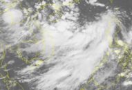 Chủ động ứng phó với diễn biến của áp thấp trên Biển Đông