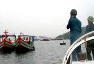 Các tỉnh cấm biển, di dời dân, hoãn cuộc họp không cần thiết để ứng phó bão số 3