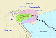 Bão giật cấp 12 cách Quảng Ninh-Hải Phòng 170 km