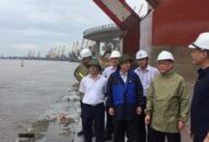 Phó chủ tịch Thường trực UBND TP Nguyễn Xuân Bình kiểm tra công tác phòng chống bão