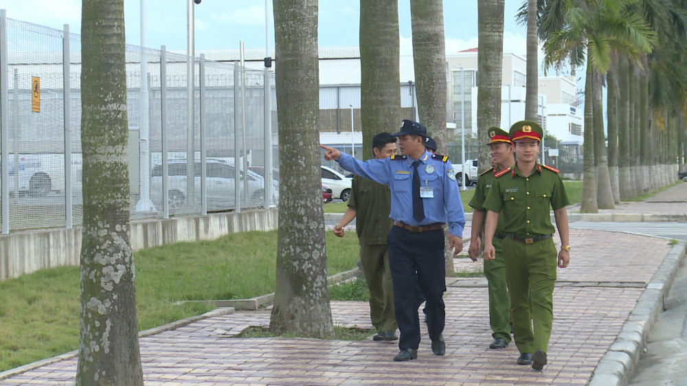 Đồn Công an KCN Tràng Duệ phối hợp cùng lực lượng bảo vệ tuần tra đảm bảo ANTT tại KCN 