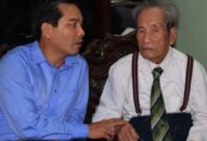 Chủ tịch Ủy ban MTTQ Việt Nam thăm, tặng quà gia đình chính sách, người có công