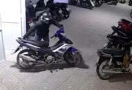 Rũ tù vì thói trộm cắp