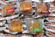 Cẩn trọng với bánh trung thu siêu rẻ