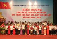 Biểu dương 346 học sinh đạt thành tích xuất sắc và vượt khó học giỏi năm học 2018 – 2019