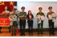 Công an huyện An Dương: Trao các quyết định về công tác cán bộ