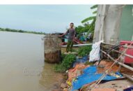 Sạt lở đất ven sông tại khu vực bến đò Quán, xã Bát Trang: Khẩn trương di dời các hộ dân đến nơi an toàn