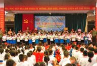 Phòng CSGT đường thủy – Hội phụ nữ – Đoàn thanh niên CATP: Trao tặng quà nhân dịp năm học mới