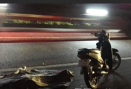 Hải Phòng: Xe máy “kẹp 3” va chạm ôtô, 1 người tử vong tại chỗ