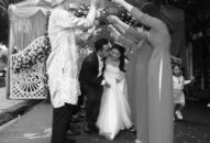 Lại lo thủng túi mùa  “xây tổ uyên ương”