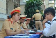 Xử lý 25 trường hợp học sinh, sinh viên vi phạm Luật giao thông khu vực ngã tư An Dương, quận Lê Chân