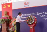 Lãnh đạo Đảng, Nhà nước chung vui với học sinh trong ngày khai giảng