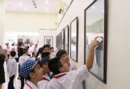 Trưng bày gần 100 ảnh báo chí “An toàn giao thông”