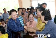 Chủ tịch Quốc hội Nguyễn Thị Kim Ngân tiếp xúc cử tri Cần Thơ