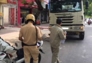 Xử lý 93 trường hợp dừng, đỗ sai quy định khu vực trung tâm thành phố