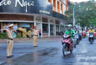 Ngày đầu thực hiện điều chỉnh phân luồng trên các tuyến Hoàng Văn Thụ, Đinh Tiên Hoàng:  Không có ùn tắc giao thông và đáp ứng yêu cầu đặt ra