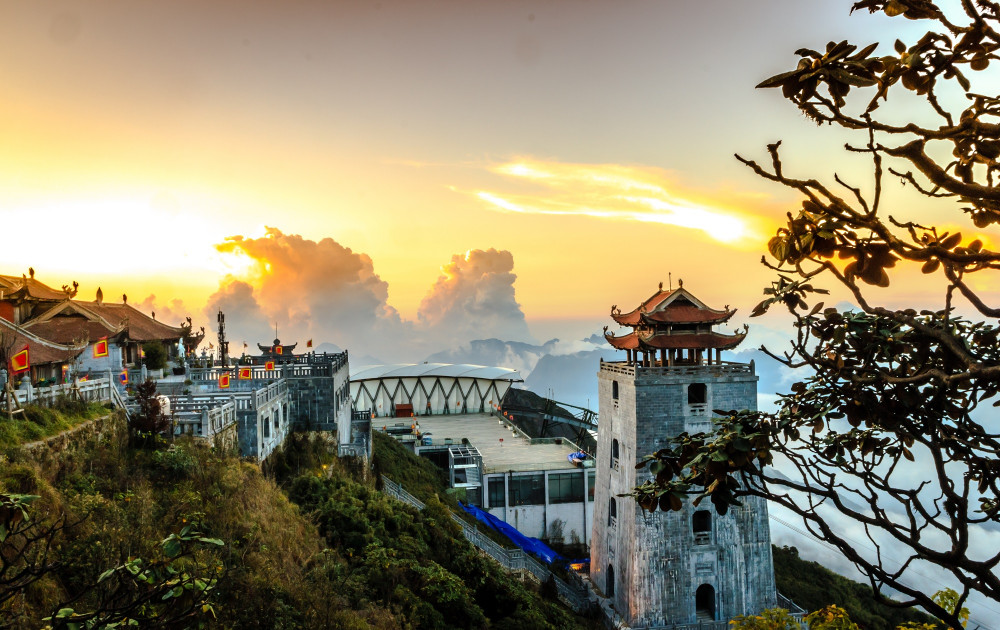 Quần thể kiến trúc, văn hóa, tâm linh Sun World Fansipan Legend đã “đánh thức” ngành du lịch tại Sapa, Lào Cai.