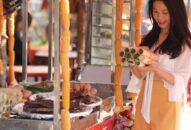 Giá vé cáp treo Fansipan giảm còn 350.000 đồng/người lớn, nhân dịp khu du lịch được World Travel Awards vinh danh