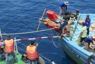 Hải Phòng: Cứu nạn kịp thời hai ngư dân chìm tàu trên biển