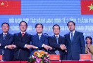 Hơn 100 doanh nghiệp đến từ 4 tỉnh, thành phố của Việt Nam và Vân Nam (Trung Quốc) tìm kiếm cơ hội hợp tác