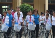 Chương trình “SCB nâng bước em đến trường năm 2019”: Trao 23 xe đạp và 1 suất học bổng tặng học sinh có hoàn cảnh khó khăn xã Cấp Tiến (Tiên Lãng)