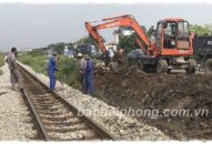 Ngăn chặn vi phạm hành lang an toàn đường sắt ở huyện An Dương: Quan trọng không để tái lấn chiếm