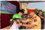 Tuyên truyền TTATGT hơn 800 thầy cô giáo và học sinh Trường trung học phổ thông Lê Chân