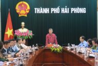 Hội đồng Thi đua – Khen thưởng thành phố xét duyệt nhiều danh hiệu thi đua