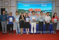 Phát động giảm thiểu rác thải nhựa, xã hội hóa nhà vệ sinh công cộng phục vụ khách du lịch