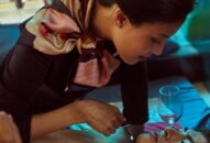 Ngọc Anh kể về cảnh “nóng” bị cắt ở HBO: Đóng ở căn nhà bé, 10 người không có không khí để thở