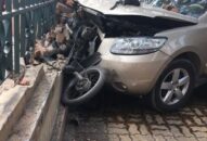 Hải Phòng: Ô tô bất ngờ lao lên vỉa hè, ít nhất 4 người bị thương