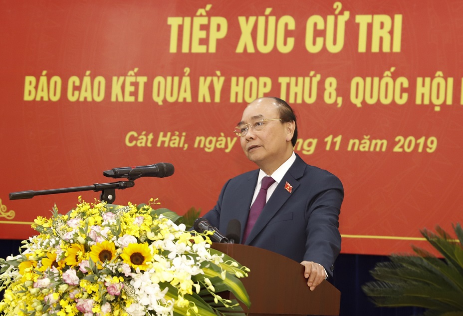 Thủ tướng Nguyễn Xuân Phúc phát biểu tại cuộc tiếp xúc cử tri 