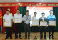 Quận ủy Dương Kinh tổng kết 10 năm thực hiện Nghị quyết số 28-NQ/TU ngày 10/11/2009 của Ban Thường vụ Thành ủy