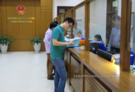 Xây dựng, phát triển đội ngũ cán bộ, công chức, viên chức và người lao động tận tụy, chuyên nghiệp, liêm chính, văn minh