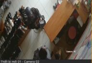 Lời kể của chủ cửa hàng giầy dép Hải Phòng về ăn xin mặt đen, cầm đầu gà