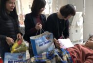 Sở KH&ĐT tặng quà bệnh nhân chạy thận có hoàn cảnh khó khăn