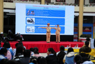 Phòng CSGT đường bộ – đường sắt phối hợp với Trường THCS Trần Phú tổ chức tuyên truyền cho học sinh, phụ huynh và giáo viên