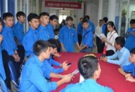 “Nóng” thị trường lao động cuối năm