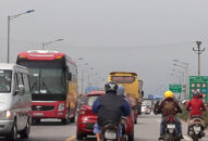 Xử lý nghiêm các vi phạm hành lang an toàn giao thông trên tuyến Quốc lộ 10