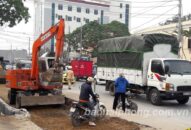 Thi công nâng cấp, mở rộng đường 351 (đoạn qua trung tâm huyện An Dương) thường xuyên ùn tắc giao thông