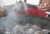 Hải Phòng: “Chuột thủ” tiết lộ kĩ nghệ săn chuột thu nửa tạ mỗi ngày